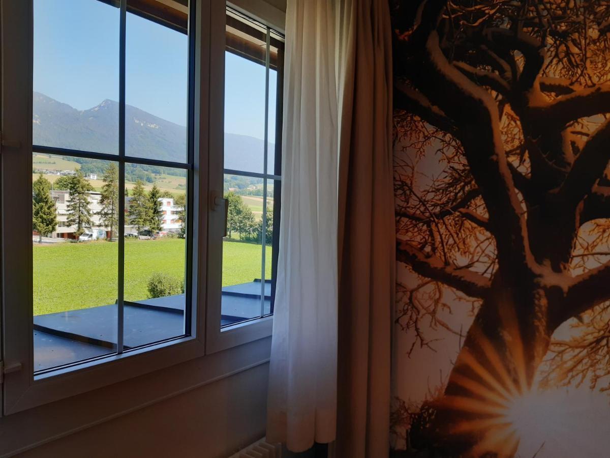 Hotel Urs und Viktor Bettlach Exteriör bild