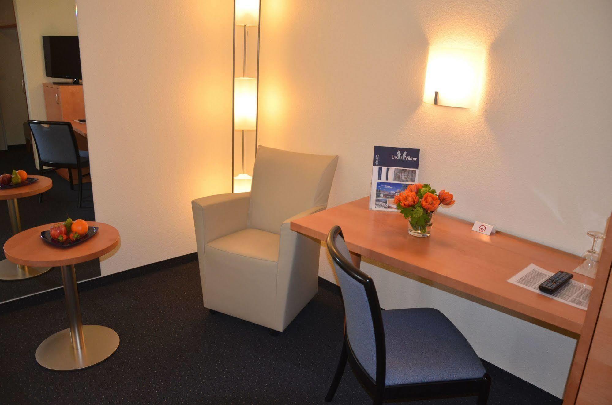 Hotel Urs und Viktor Bettlach Exteriör bild